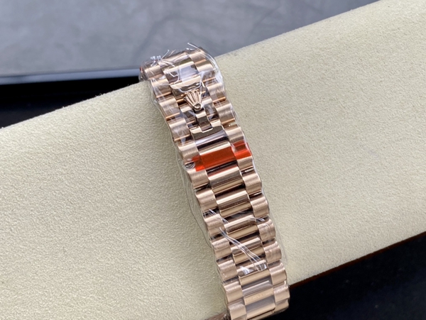 激安ロレックス着用イメージ